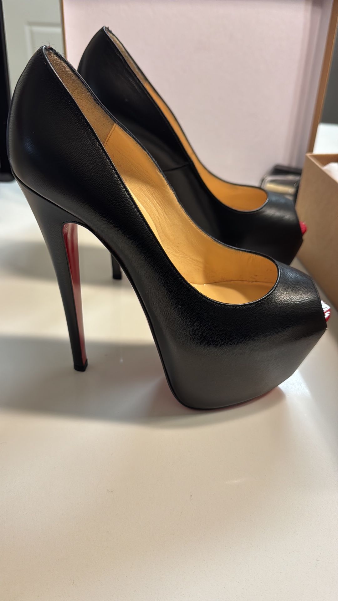 Christian Louboutin highness 160 kid /patent toe black/red