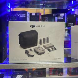 DJI Mini 2 SE Fly More Combo 