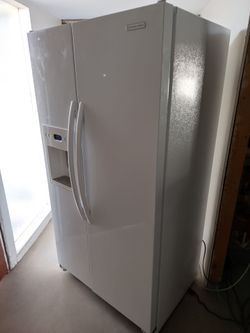 KitchenAid Refrigerator. Side by Side. Counter Depth.