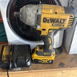 Dewalt Impact Wrench DCF899