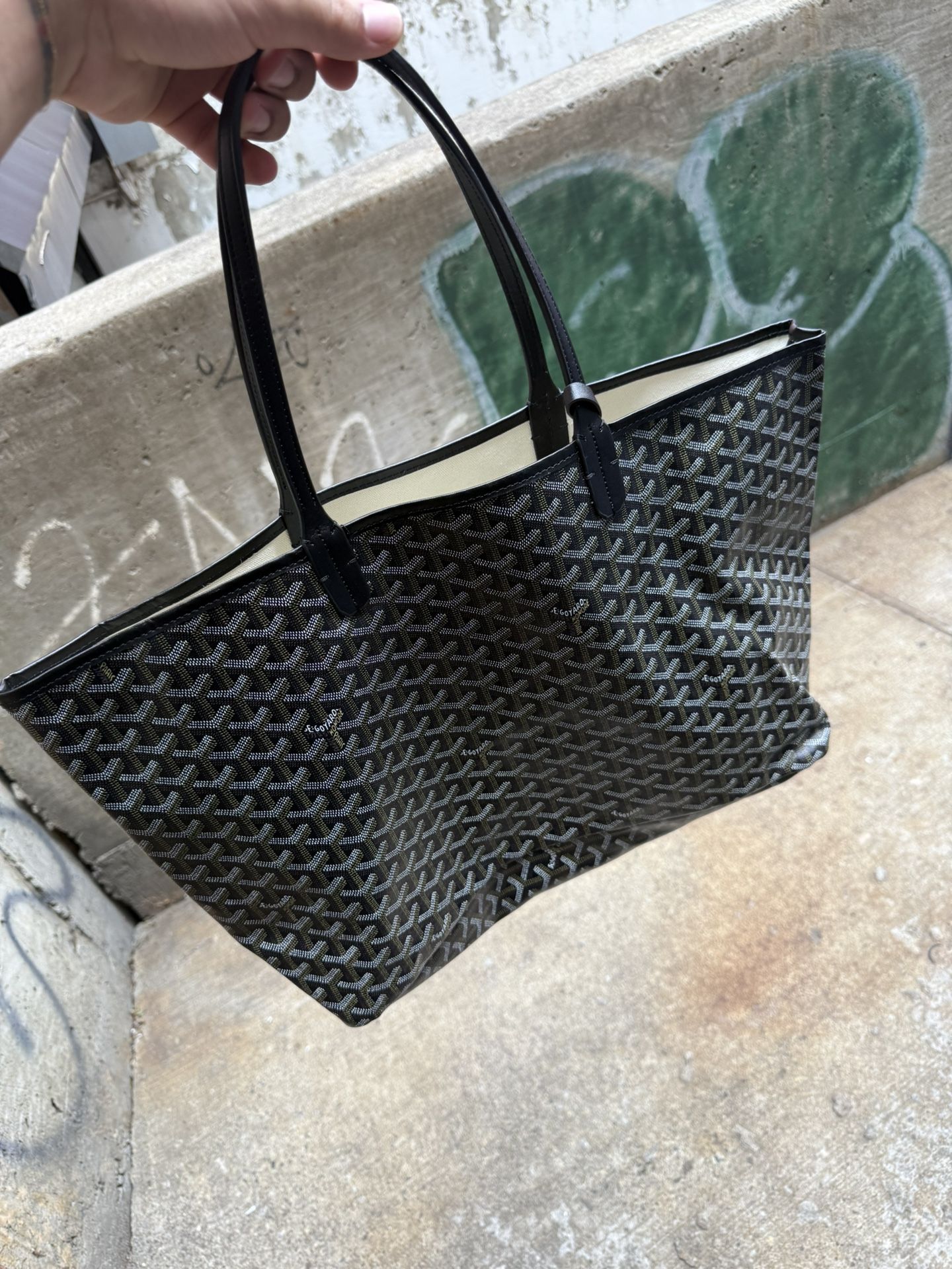 Goyard tote bag