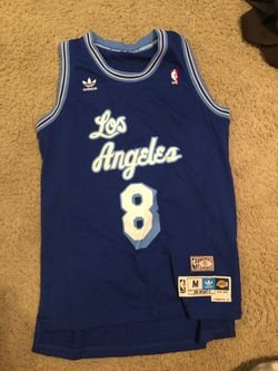 Retro lakers Kobe Bryant Jersey (Size M)
