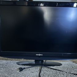 TV- Insignia NS-LCD32-09