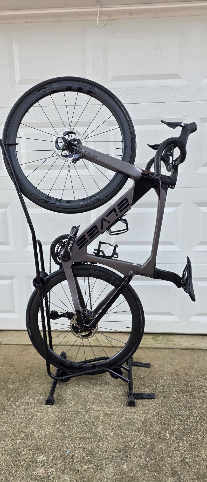 Elves Falath Evo Carbon Bike