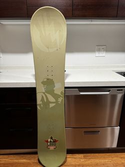 Snowboard