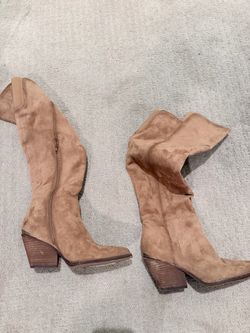 Women’s brown boots dress boots size 7.5
