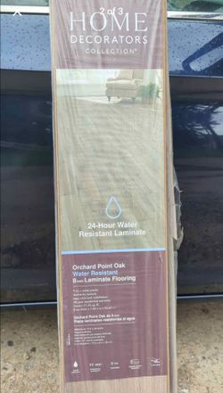 Laminate flooring Home Decorator's