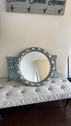 Wall mirror