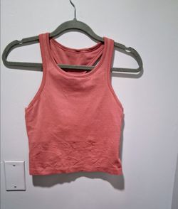 (2) Lululemon cropped  racer tops (8)