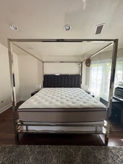 New King Bed & Firm Bed
