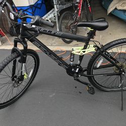 Genesis InclineMountain Bike, 29" Wheels, Adults Ages 14+ Years, Black/Yellow