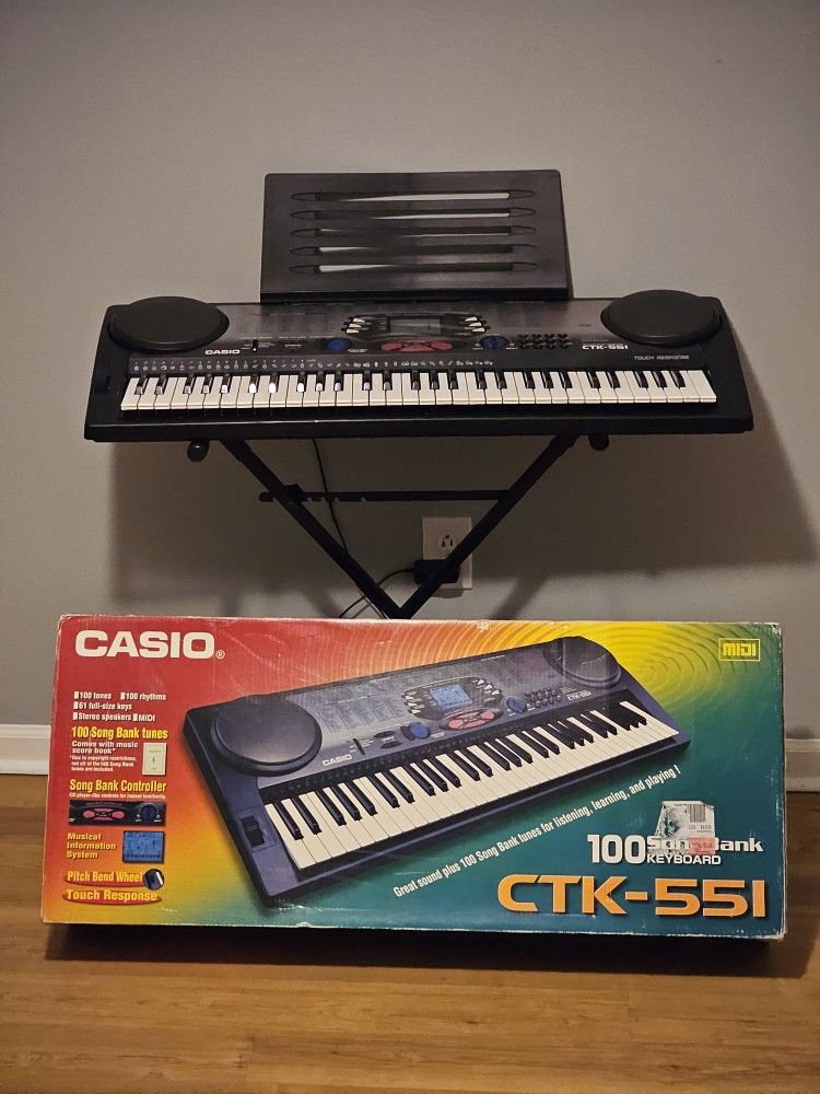 Casio Keyboard CTK-551 + Adjustable Stand + USB-Midi Cable