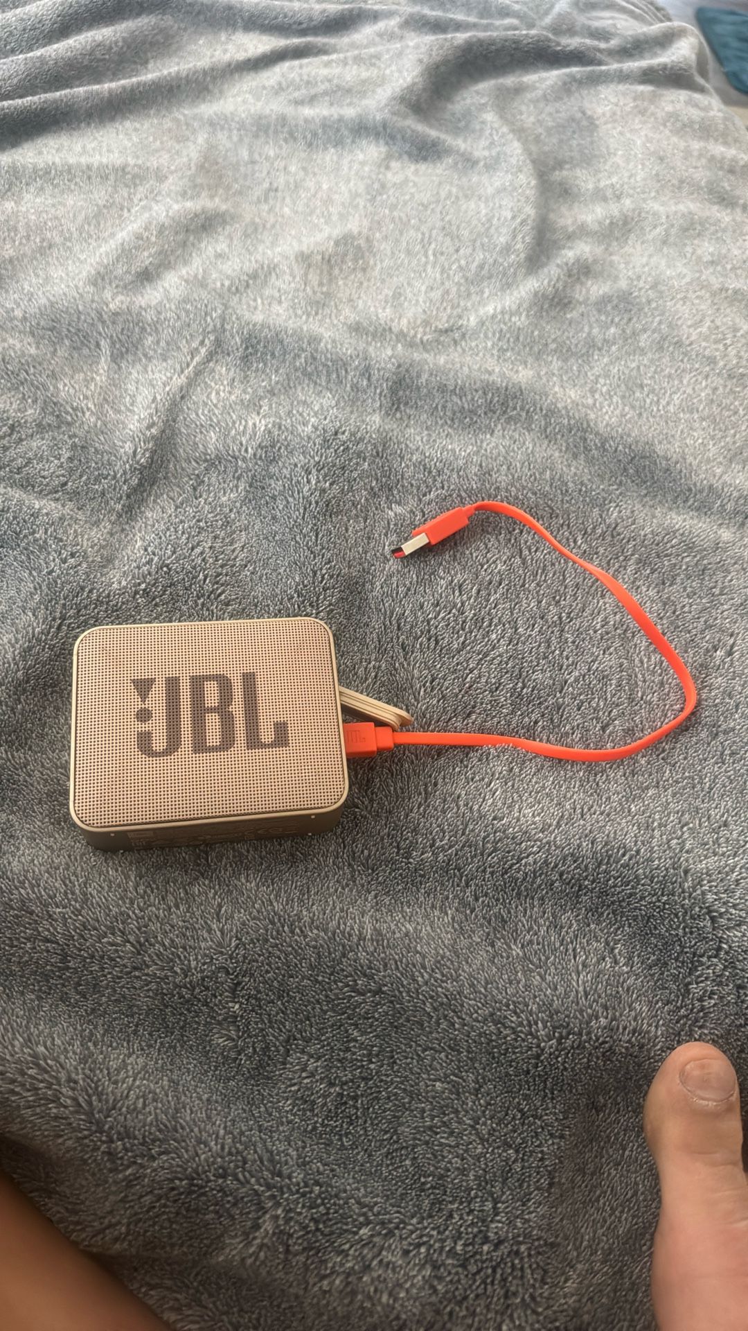 jbl go 2