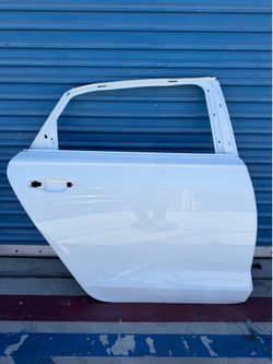 2020,2021,2022,2023 Volkswagen Passat Rear Door/Puerta Trasera Rh Passenger Oem,Original  Ask
