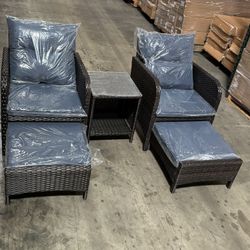 Brand New 5 Piece Outdoor Patio Lounger Set