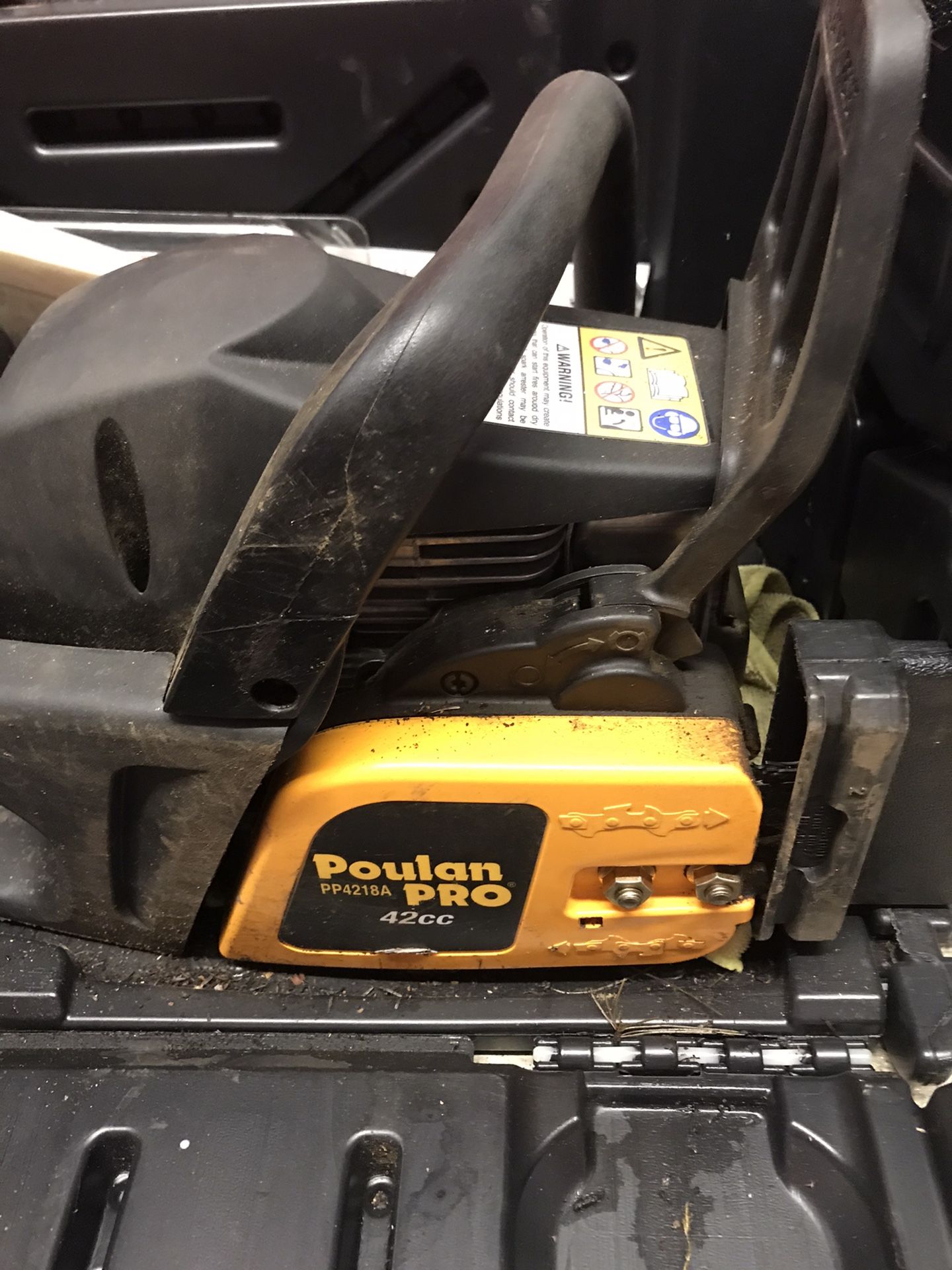 Poulan Pro PP4218 Chainsaw