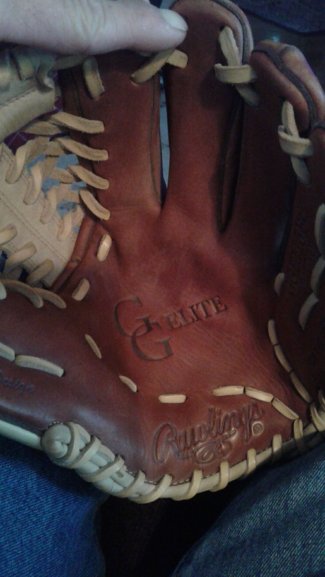 Rawlings baseball glove