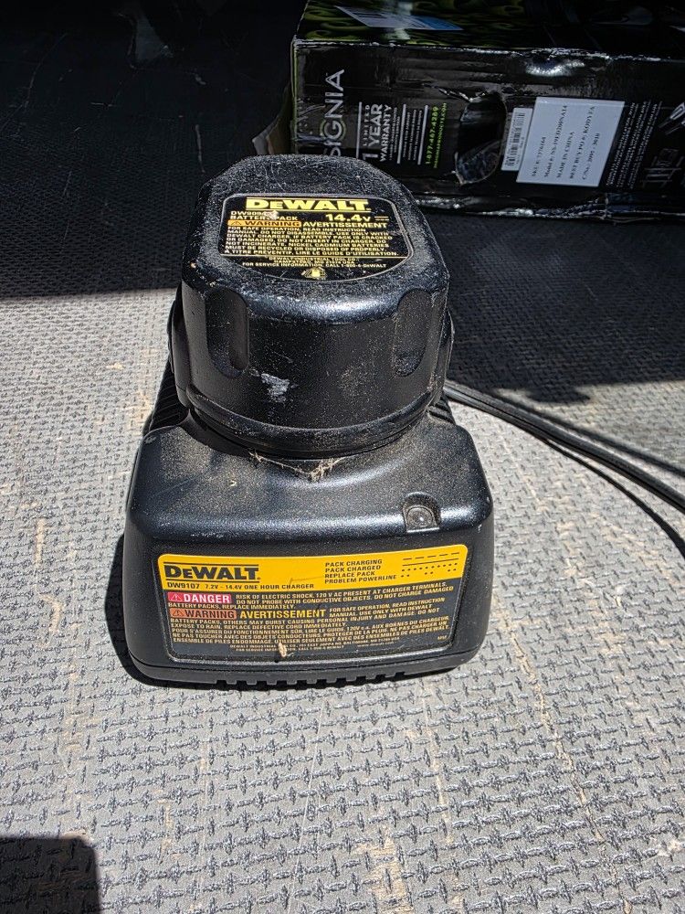 DeWalt Battery & Charger
