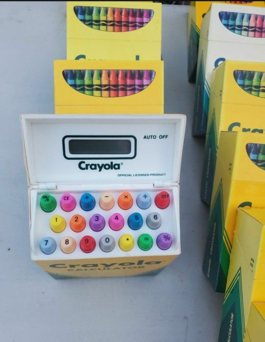 Art set in wood case with Crayola 120 crayons for Sale in Edison, NJ -  OfferUp