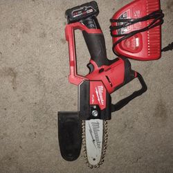Milwaukee M18 Pruning Hatchet Saw 6" Bar W/4.0ah Battery And Charger 