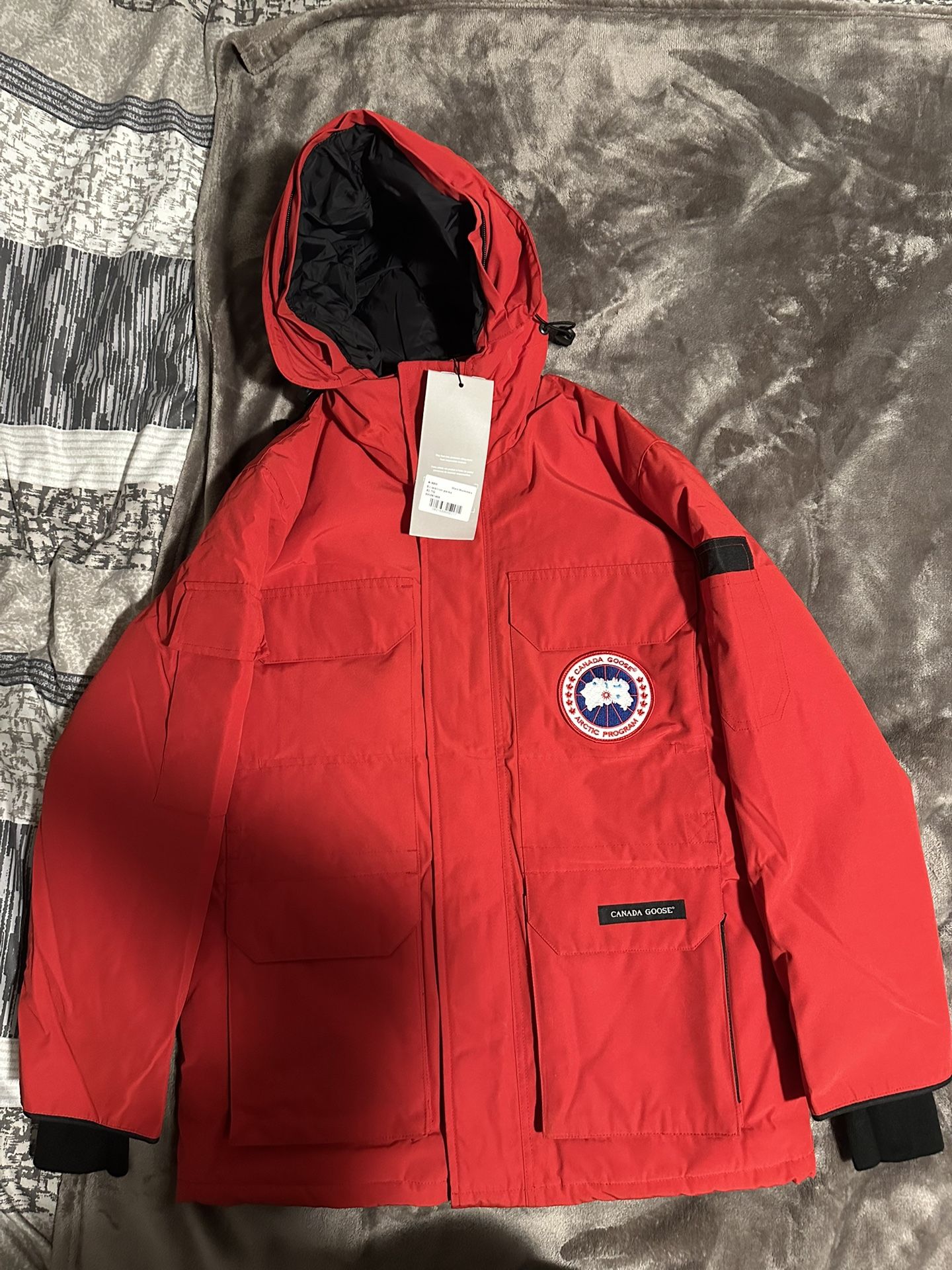 Canada Goose red Expedition-parka mens jacket Size mens Xs fits more like S(measurements provided in picture) Brand new with tags
