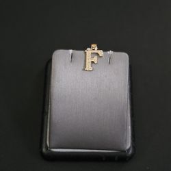 10k Gold Pendant