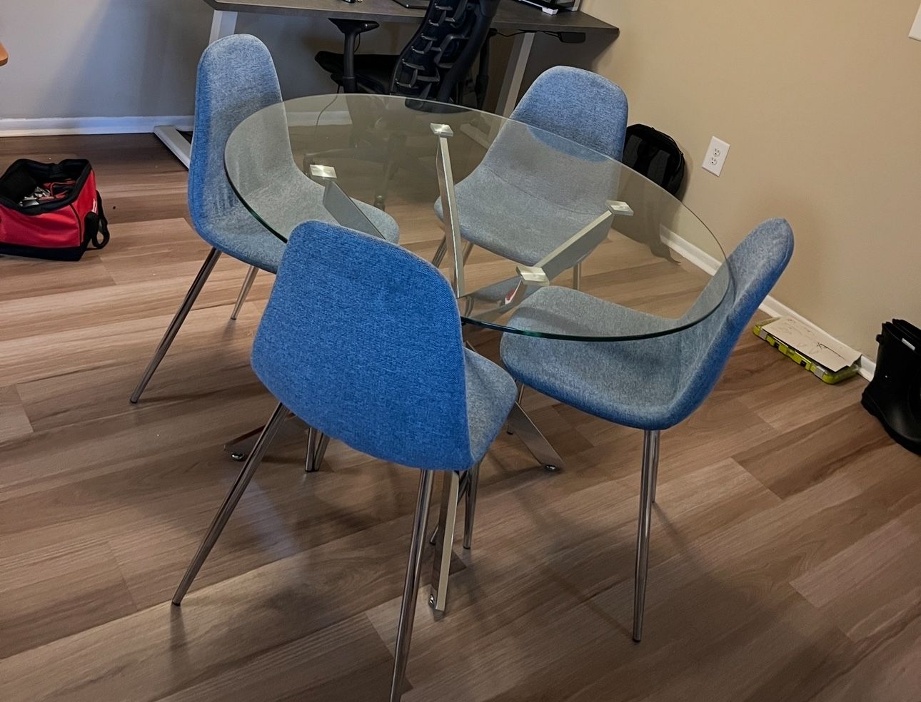 Round Glass Dining Table + 4 Chairs