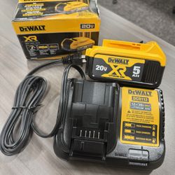 DeWALT Battery’s And Charger 
