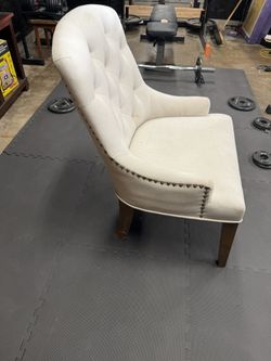 Accent Chair In Good Condition