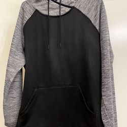 Women’s Activewear Sweatshirt / Hoodie