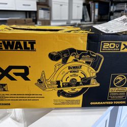 DEWALT XR 20-volt Max 6-1/2-in Brushless Cordless Circular Saw (Battery and Charger Not Included)  New 