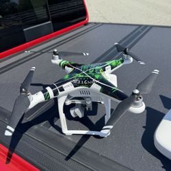 DJI Phantom 3 Advanced Drone With Backpack Case