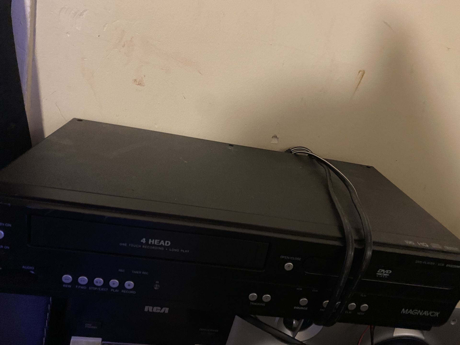 DVD Player And Vhs Player / Vcr