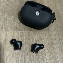 Beats Studio Buds