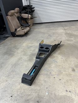 BMW E30 Center Conceal 