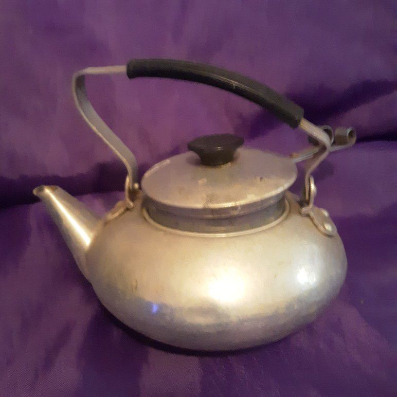 Antique British Colony Viking Teapot/Kettle