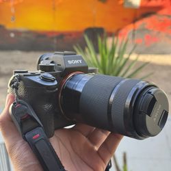 Sony A7R III 70-210mm Lens 