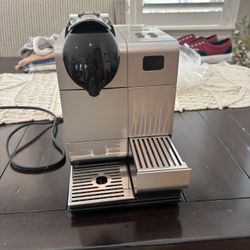 DeLonghi Nespresso Machine