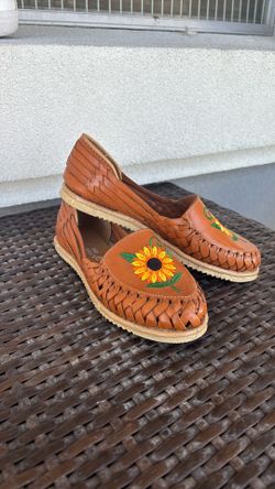 Barely Worn Made In Mexico Huraches