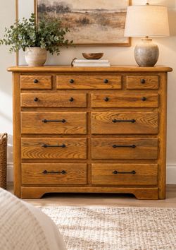Stanley Furniture Oak 11-Drawer Dresser – Beautiful Natural Wood