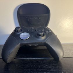 Xbox Elite Series 2 Controller And All Accessories $75