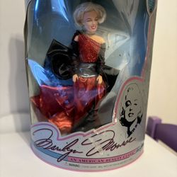 Marilyn Monroe collectible Barbie