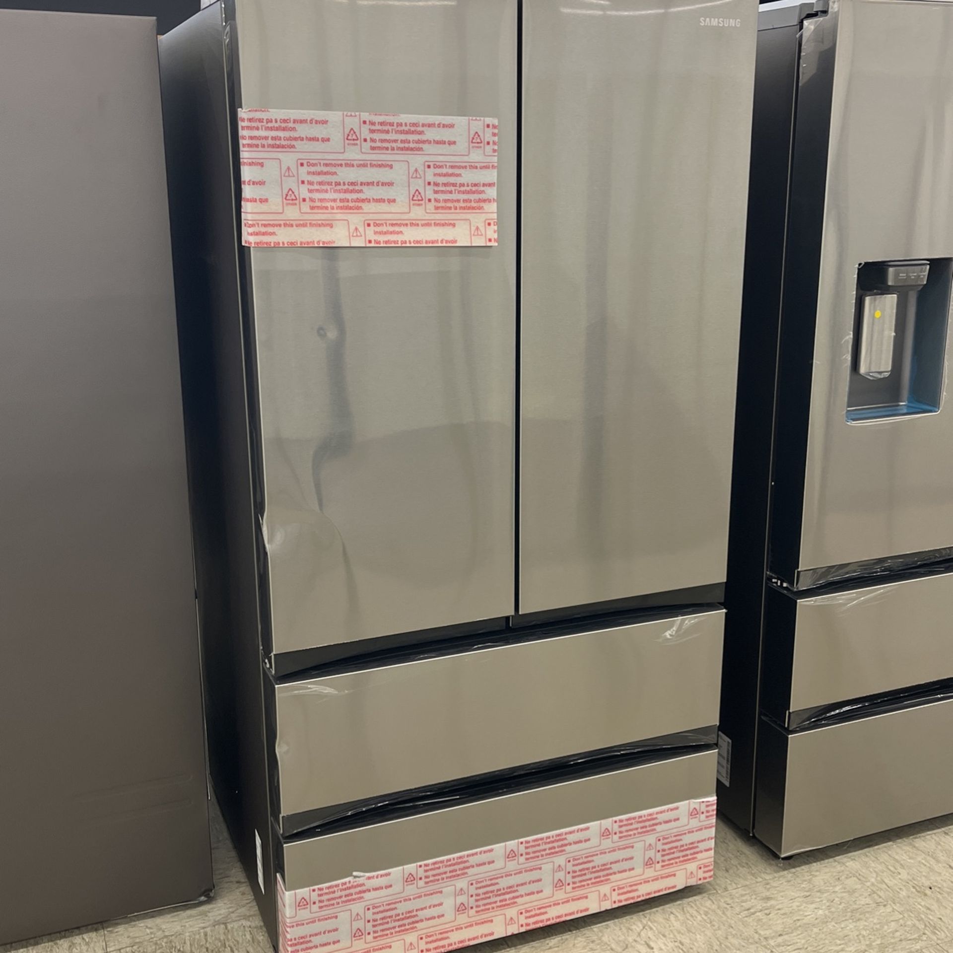 Samsung French Door 4 Door Refrigerator (Scratch And Dent)