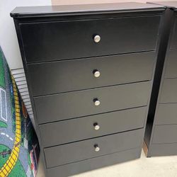 Bella Cajonera Color Negra En Venta