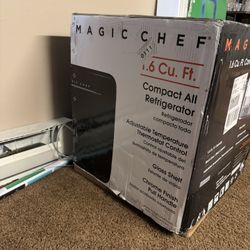 Magic Chef Mini Fridge
