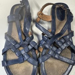 Navy blue sandals 8 W