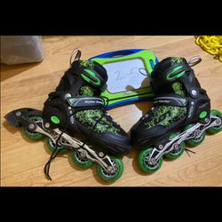 Rollerblades adjustable size 2-5, fit shoe size 2, 3, 4, 5