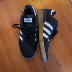 Adidas Buzinets - Size 10.5 