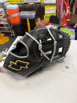New Game Ready Hand Crafted Mizuno Black Line 11.75” Never Used