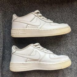 Mens size 4 women's size 6 AF1